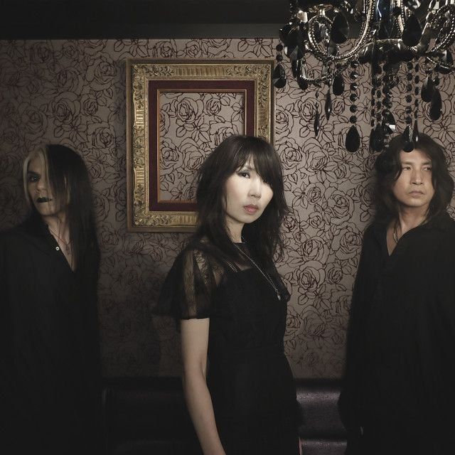 Boris, Cloakroom in Englewood