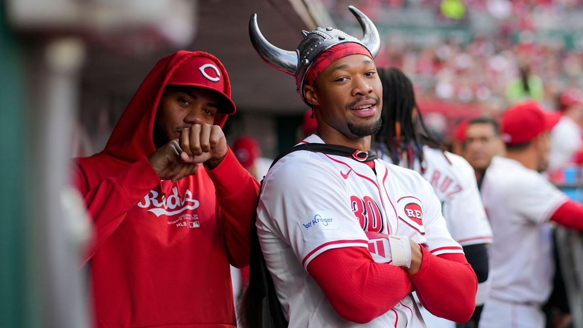 Parking Milwaukee Brewers at Cincinnati Reds
