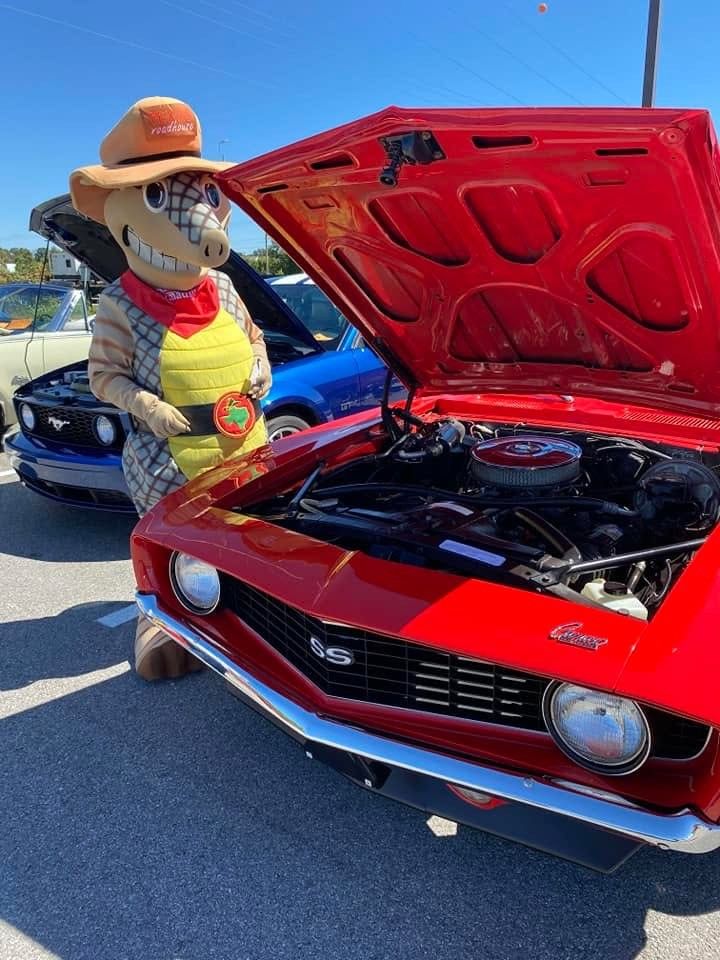 Texas Roadhouse Car Show