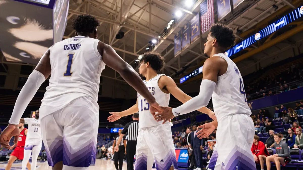 UC Davis Aggies at Washington Huskies Football