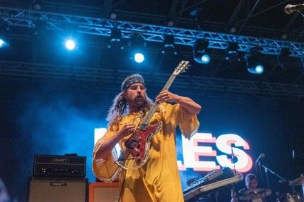 Idles at Backyard at Doheny State Beach