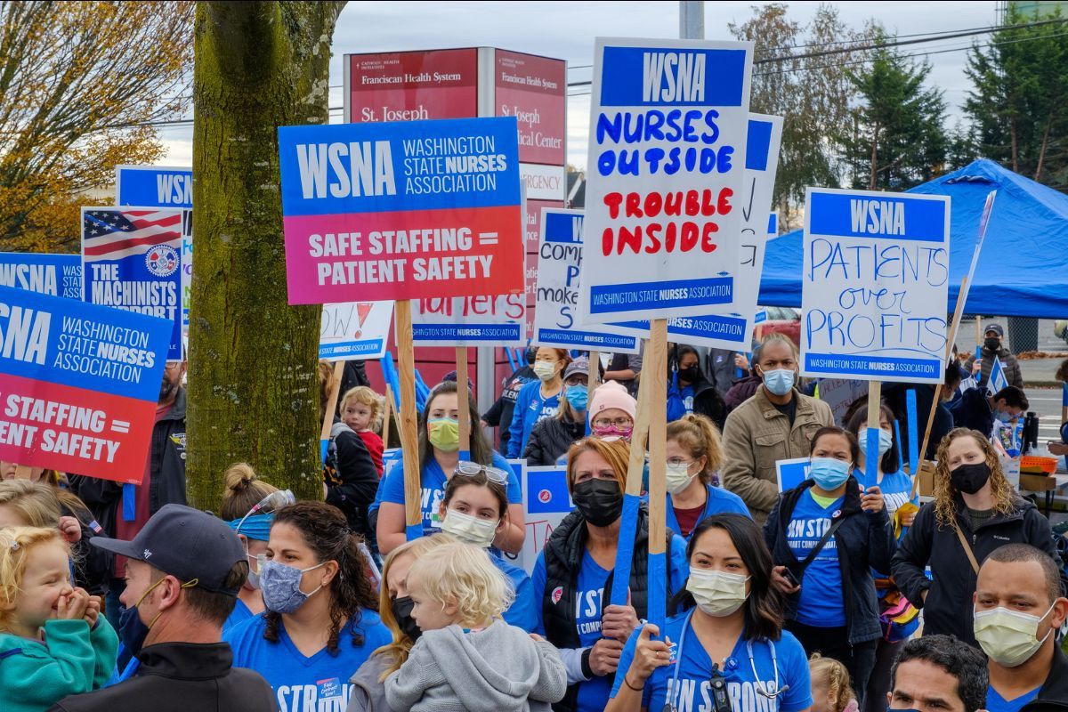 WSNA picket at St. Joseph Medical Center - Tacoma