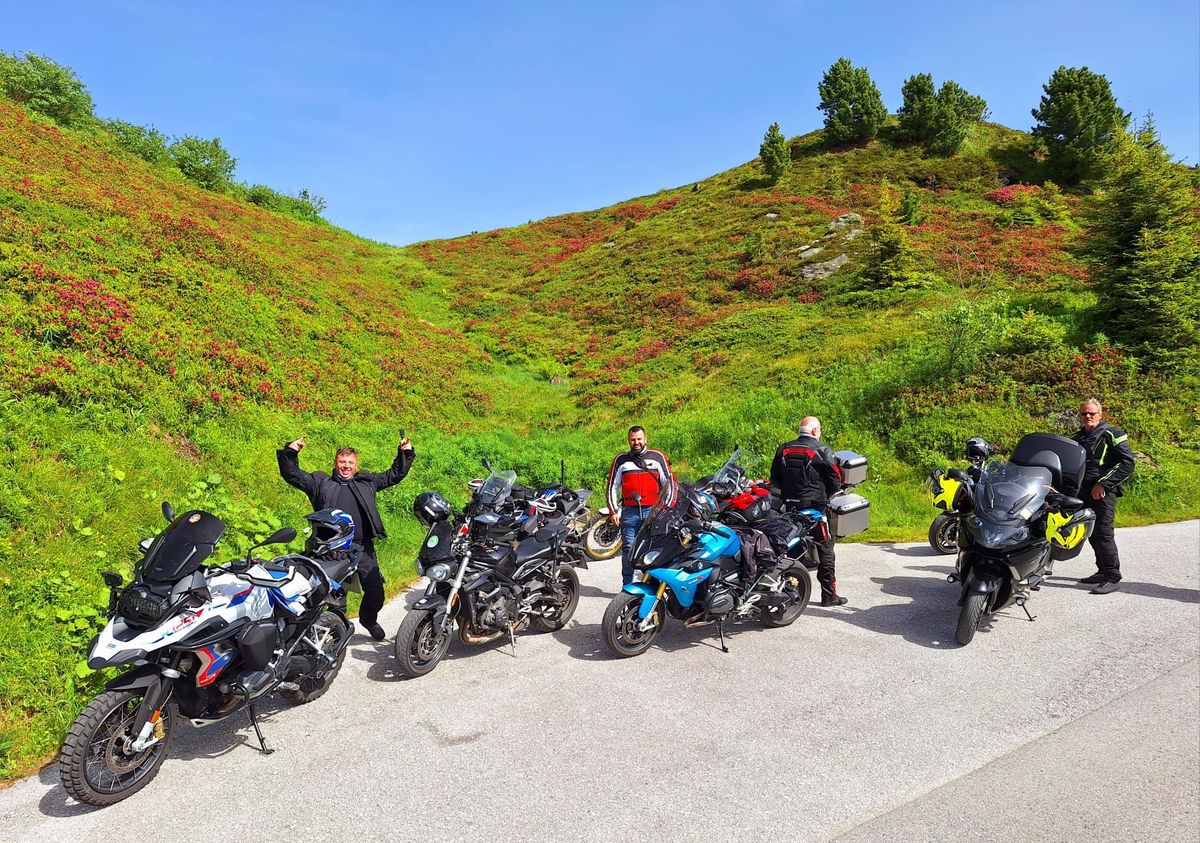 S\u00fcdschwarzwald, Kaiserstuhl & Vogesen f\u00fcr kurvenhungrige Biker - 4-Tages-Tour 29.05. - 01.06.2025 