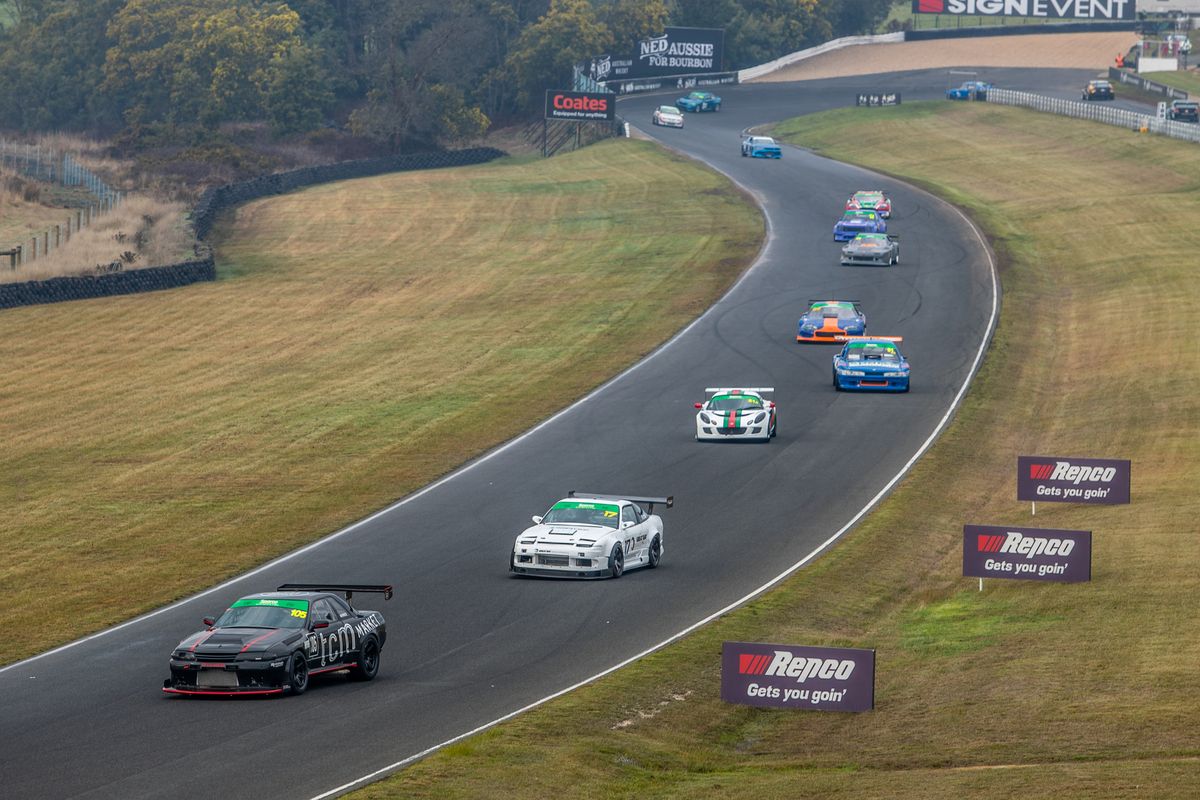 Tin Tops Return to Race Tasmania