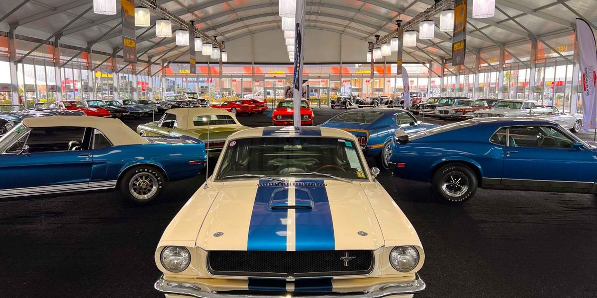 Mecum Auto Auction