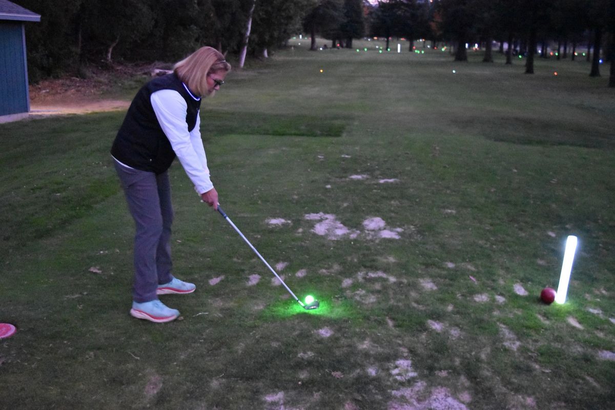 Glow Night Golf