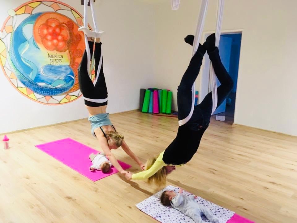 Aerial Yoga - Mother & Baby