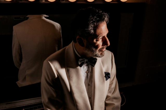 John Pizzarelli Trio (Late) in Evanston