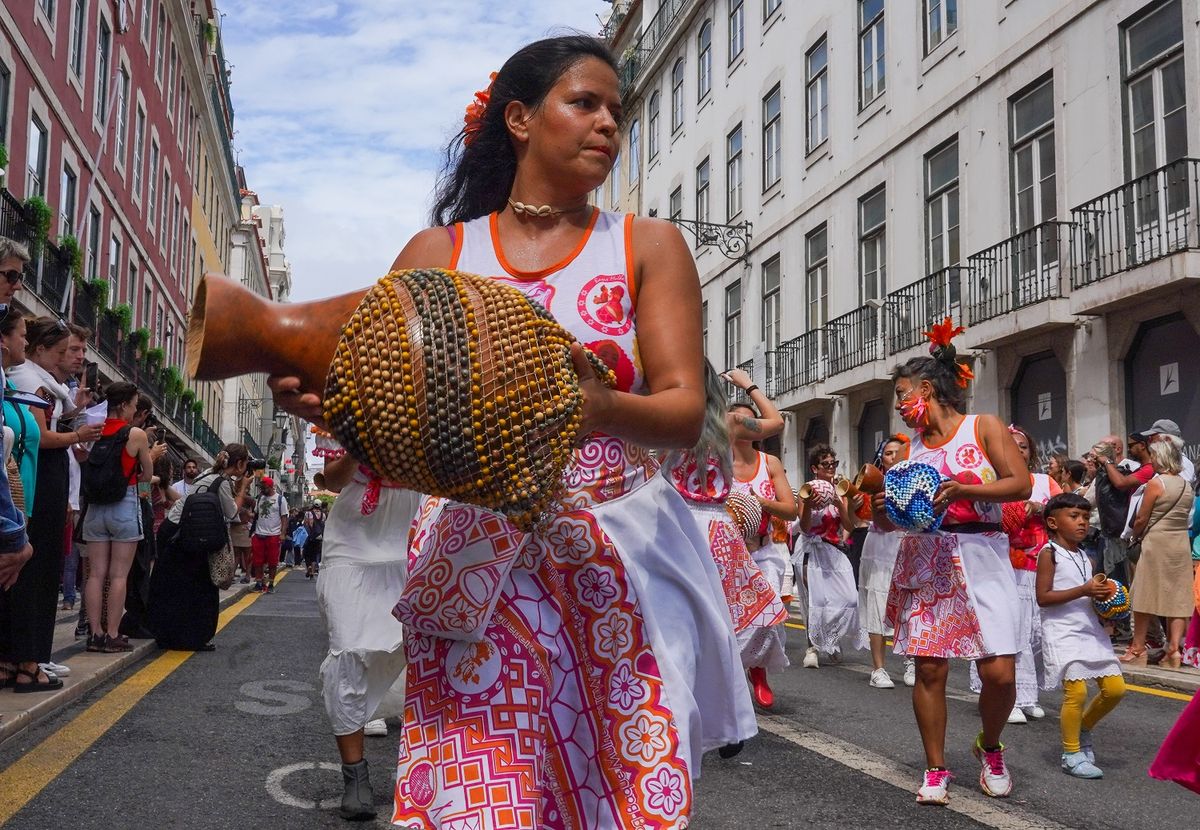 Desfile \u25cf Caminhada pela paz