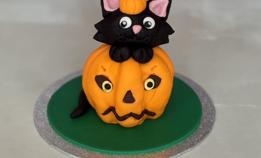 Mini Pumpkin cake with modelled Black Cat