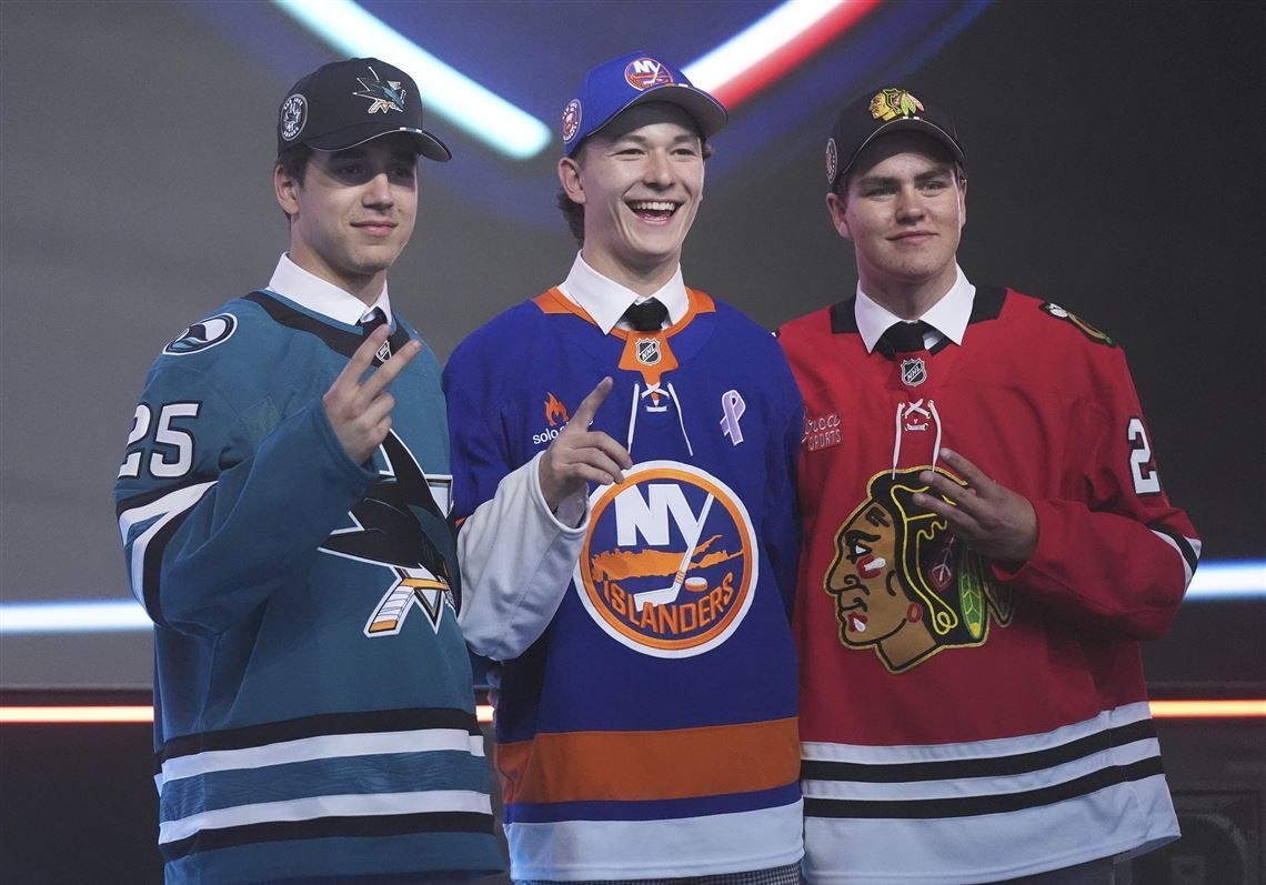 Chicago Blackhawks at Edmonton Oilers at Rogers Place
