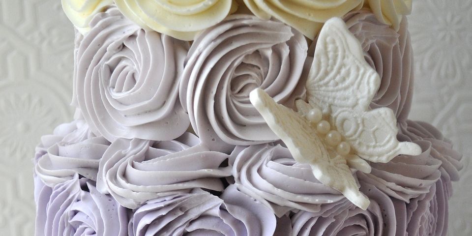 Sharp and Smooth Buttercream Double Barrel Cake with Buttercream ...