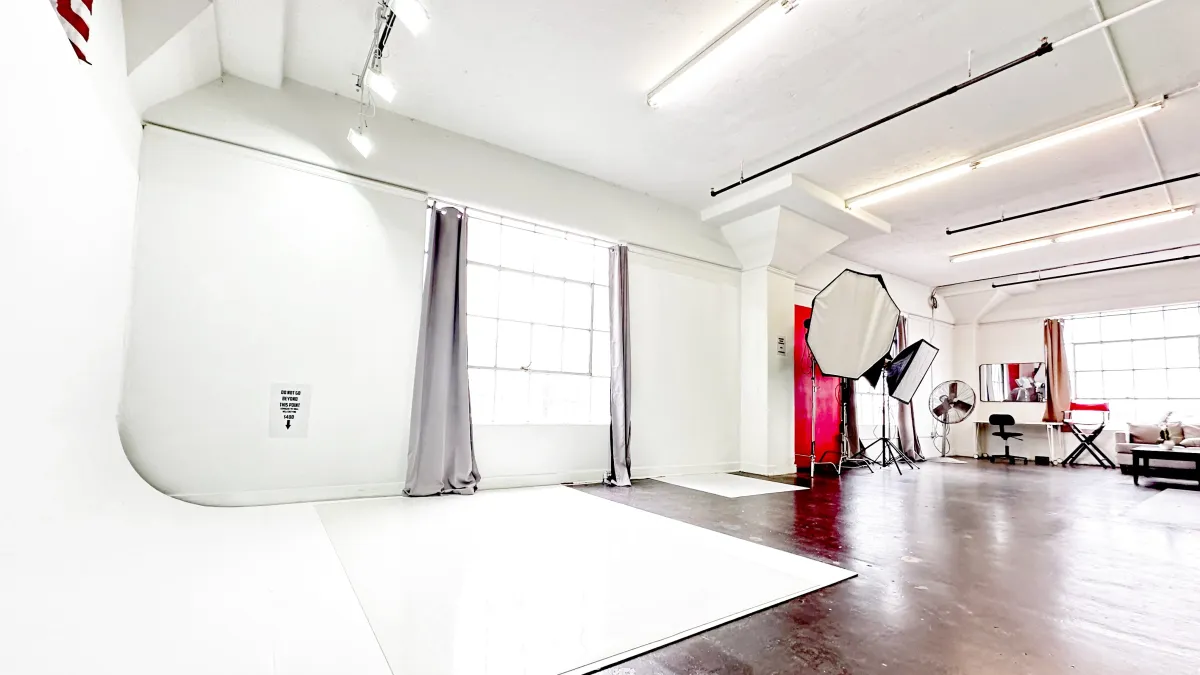 Hands On Basic Studio Photography