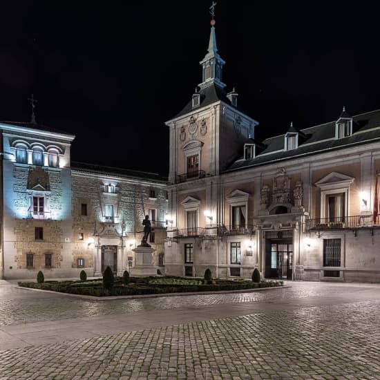 Madrid Encantado: ruta guiada nocturna por la ciudad