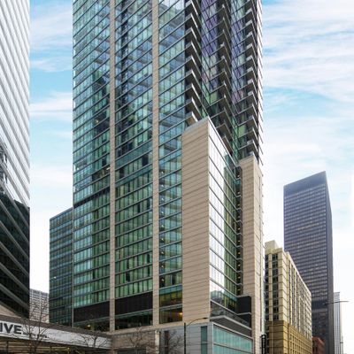 The Royal Sonesta Chicago River North