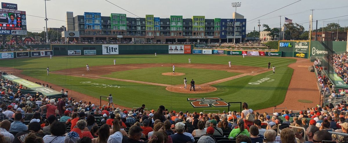 Lake County Captains at Lansing Lugnuts at Jackson Field