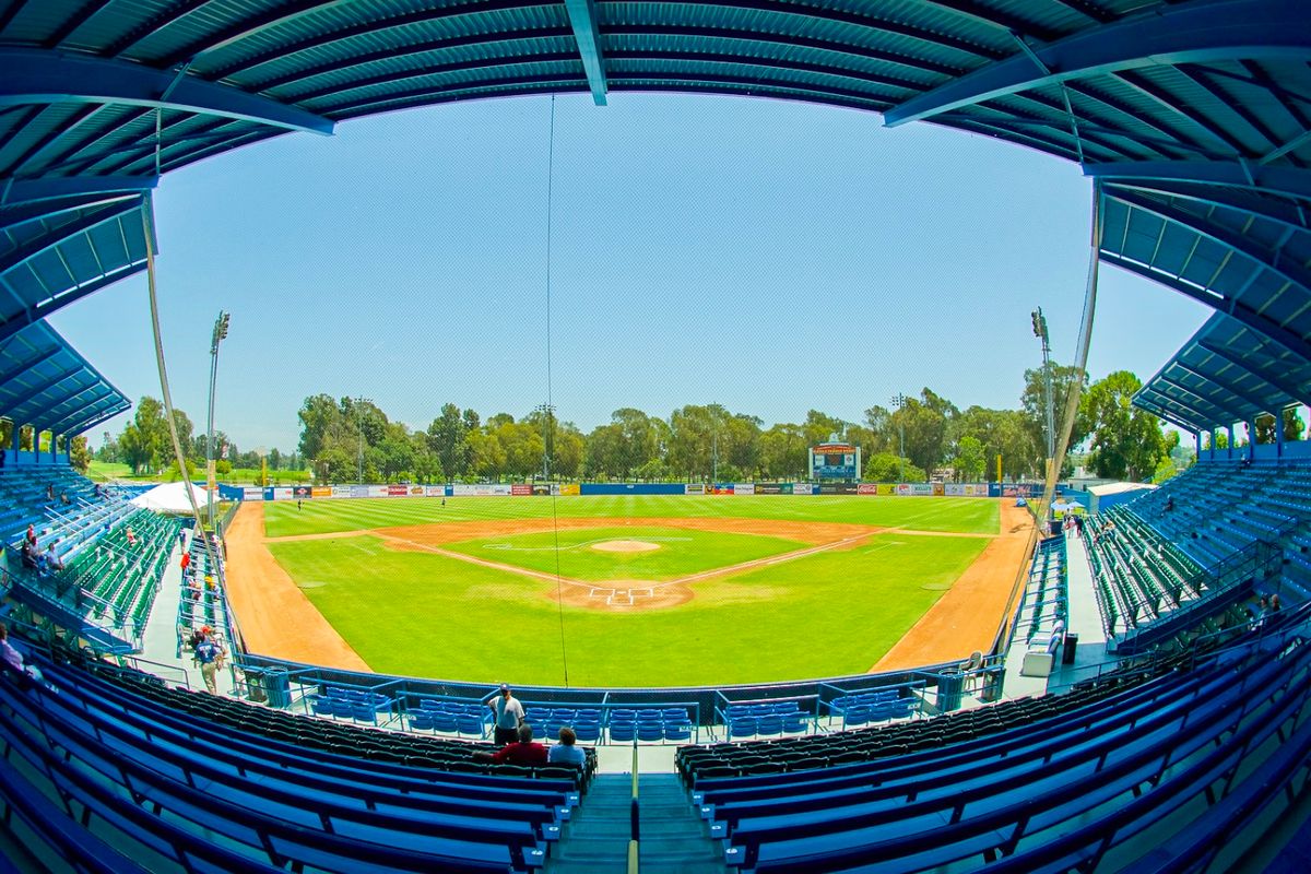 Long Beach Baseball Club at Oakland Ballers at Raimondi Park