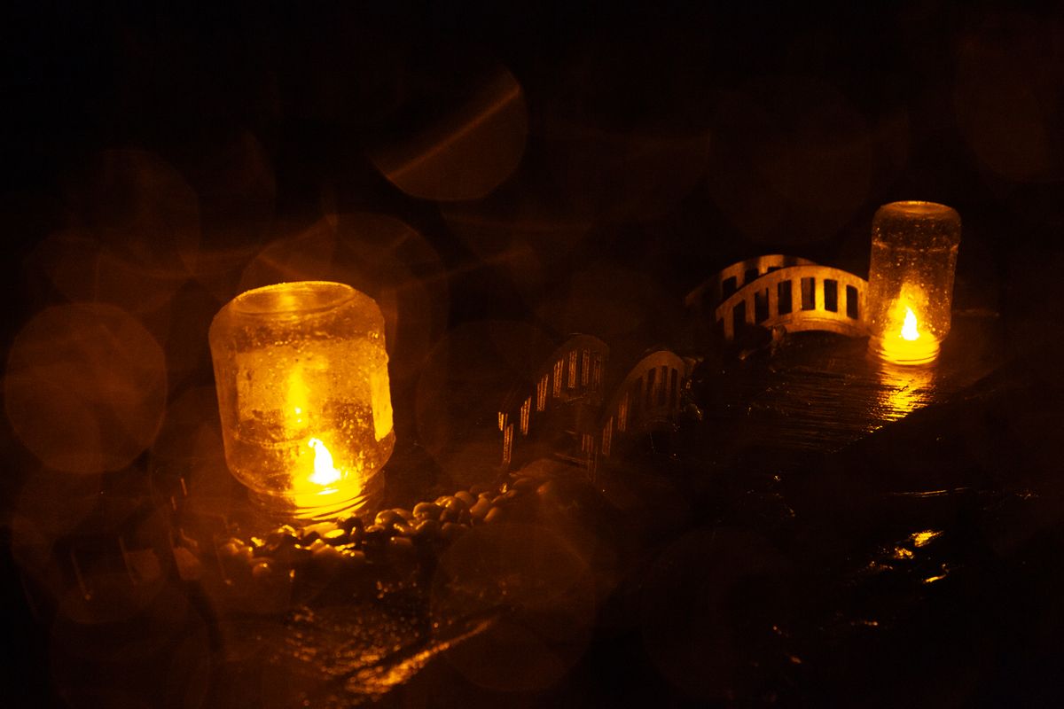 Lichtjeswandeling; Een bos vol liefde