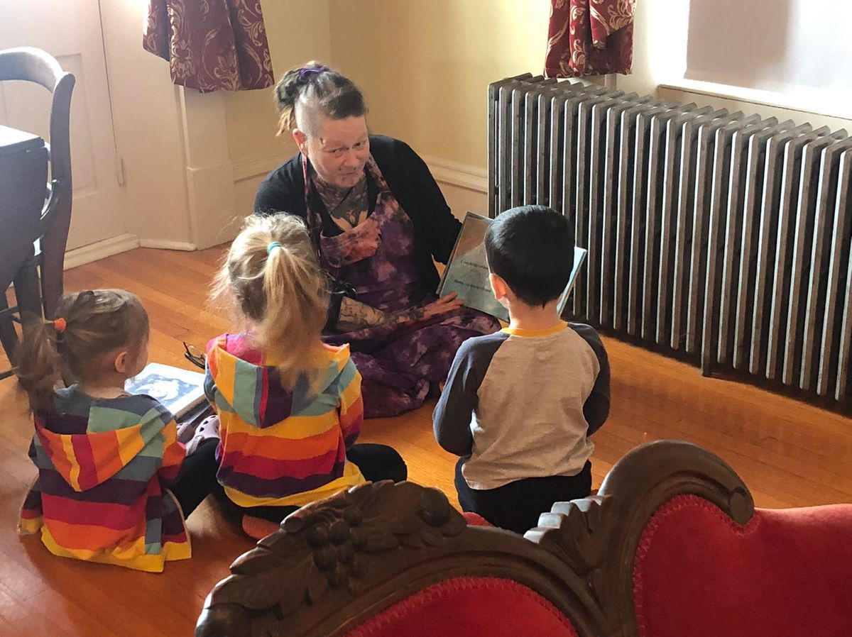Annie's Story Time with DeKalb Public Library: Happiness Happens