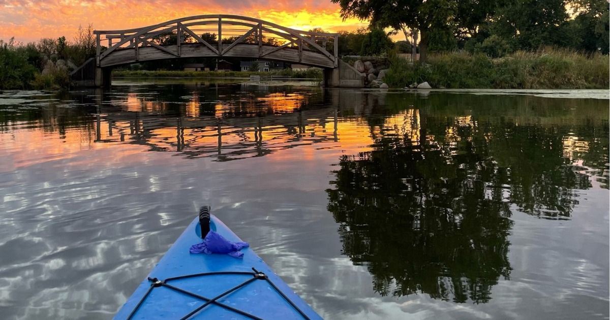 FULL Twilight Canoe 