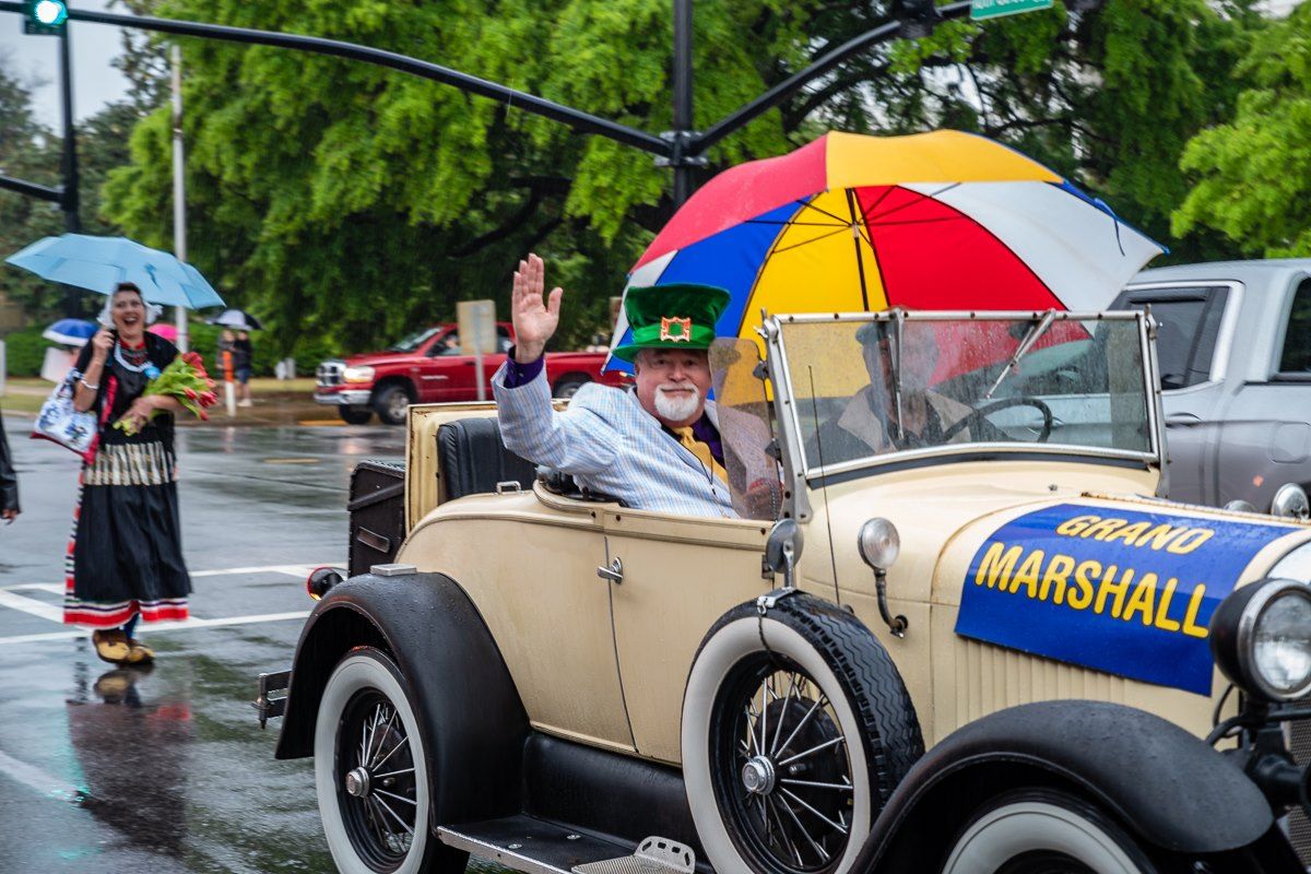 ANNUAL UPTOWN COLUMBUS STRUT THE HOOCH PARADE