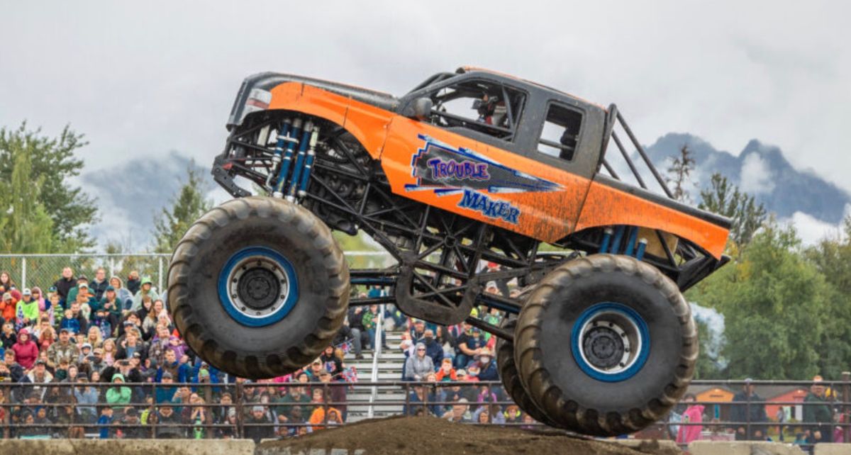 WOOD-fired PIZZA at Monster Truck event in Naples