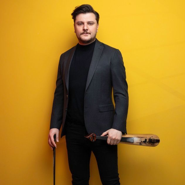 Ekin Uzunlar in istanbul