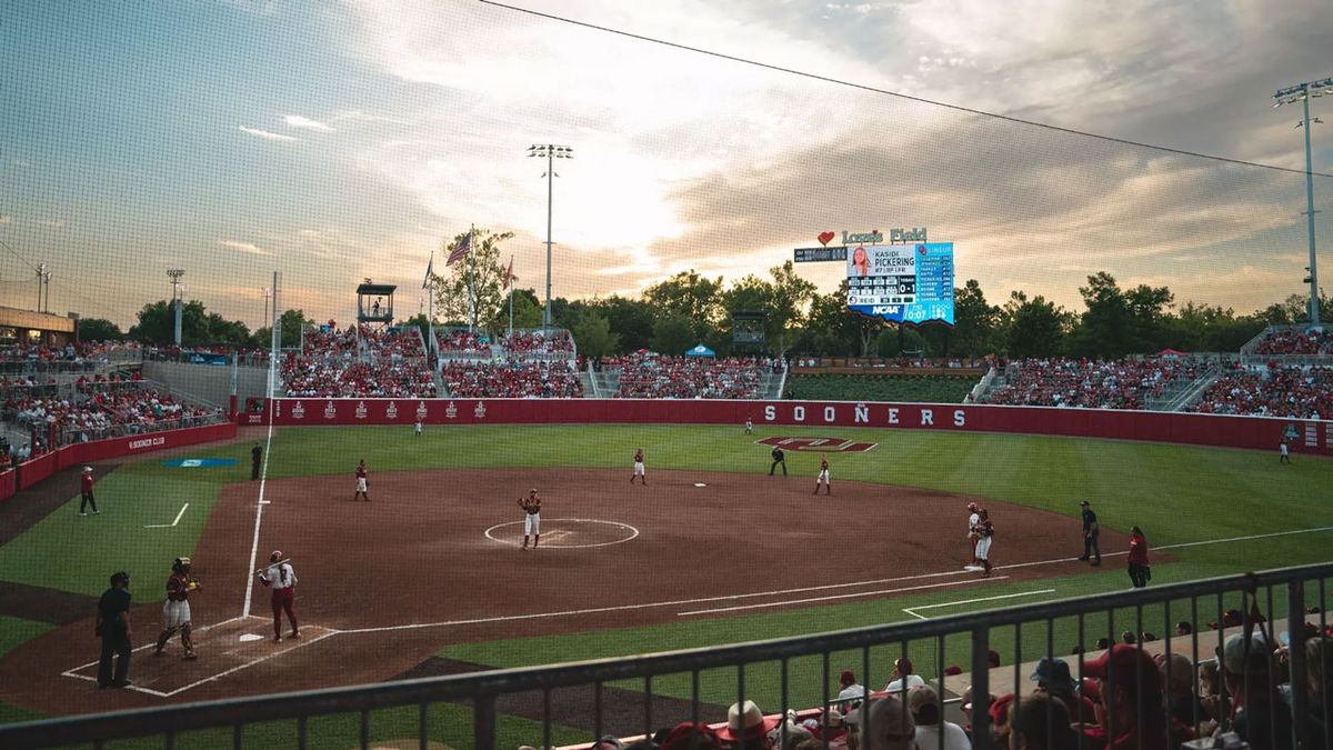 Oklahoma Sooners at Arkansas Razorbacks Baseball