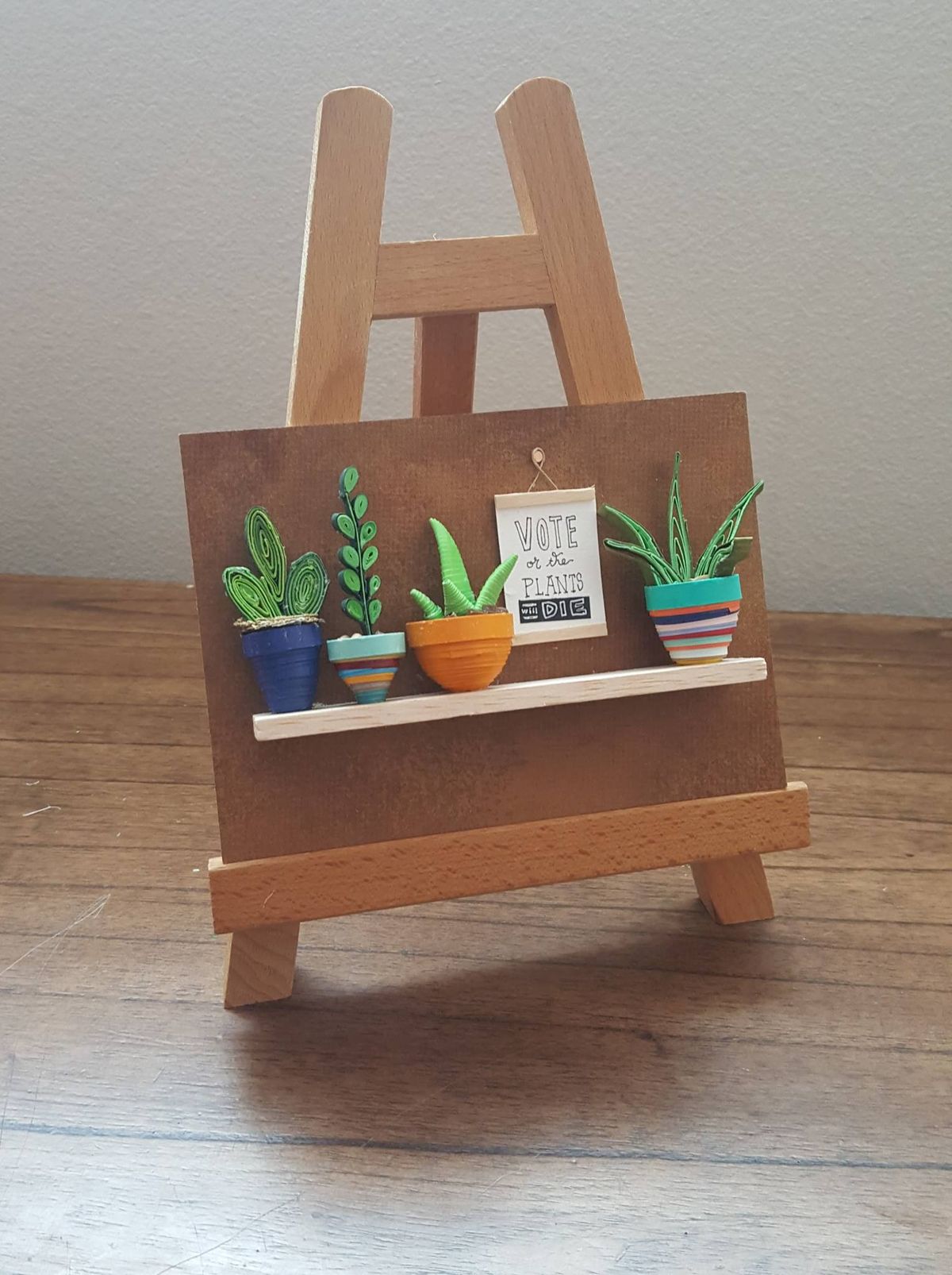 3D Quilled Paper Plant Shelf with See Lang Design