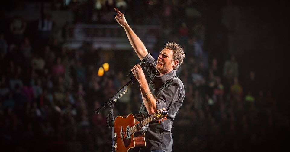 Blake Shelton at Brookshire Grocery Arena