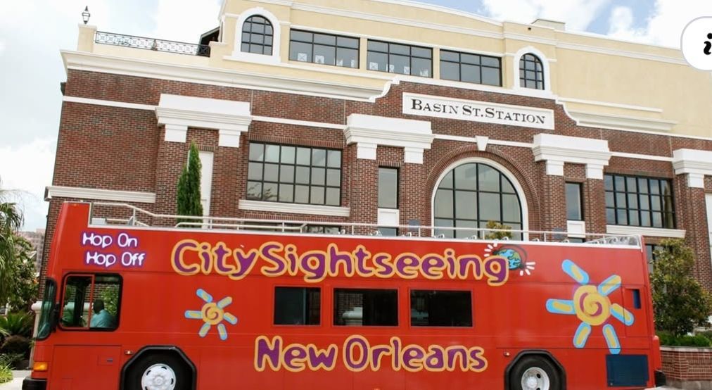 New Orleans: Hop On - Hop Off Bus Tour