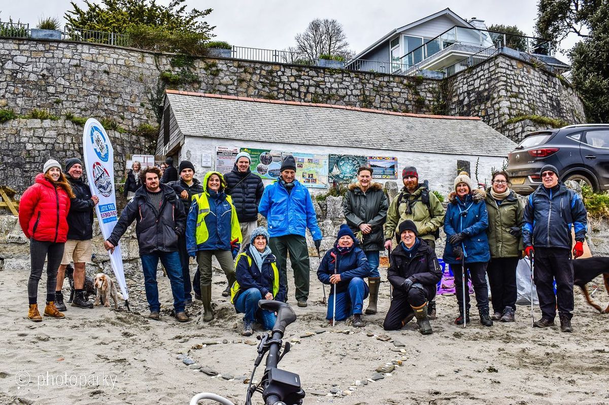 End of season beach clean with NT Glendurgan 