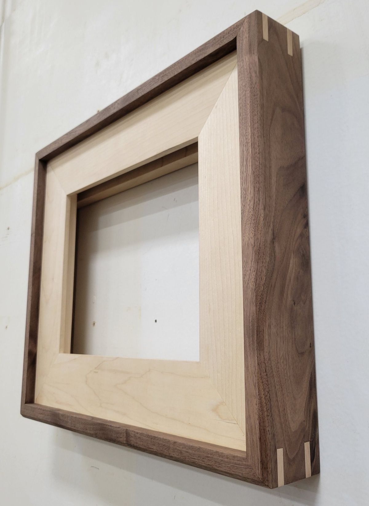 DIY Woodworking Projects: Diploma \/ Picture Frames