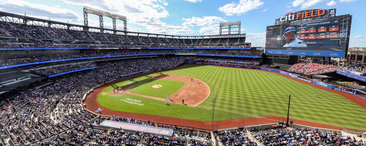 Milwaukee Brewers at New York Mets at Citi Field