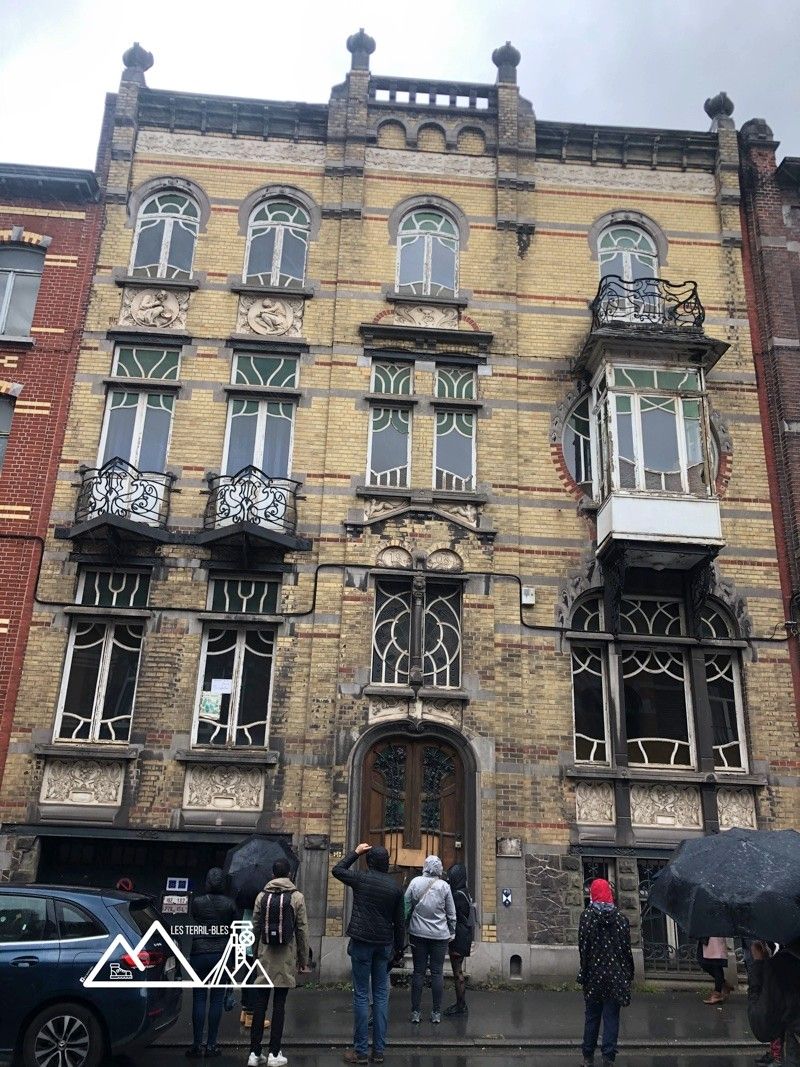 Charleroi, quelle histoire! Une visite historique du centre ville