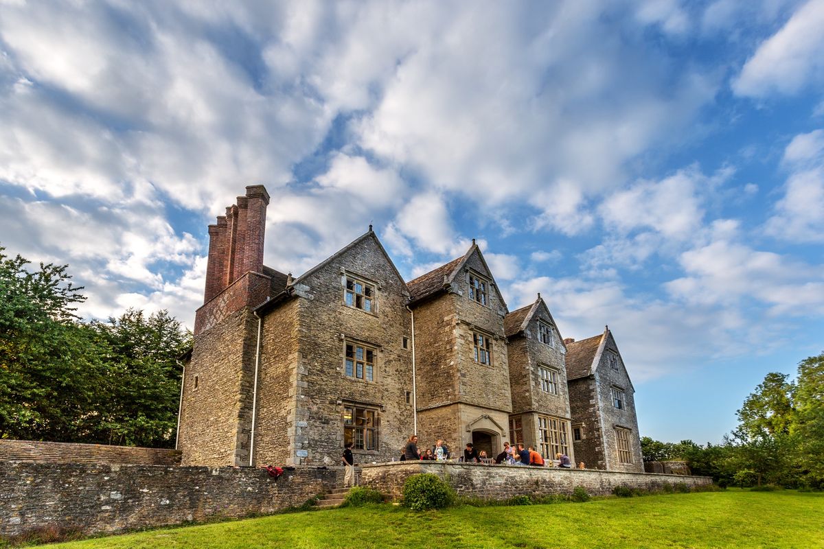 Christmas Ball & Hiking in a 1585 National Trust Manor House Country Estate