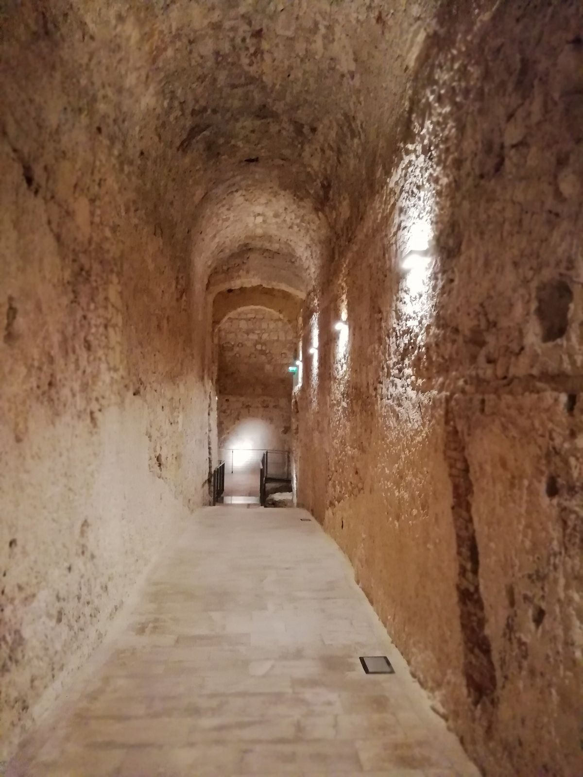 SOTTERRANEI DEL BASTIONE, FANTASMI E PESTILENZE