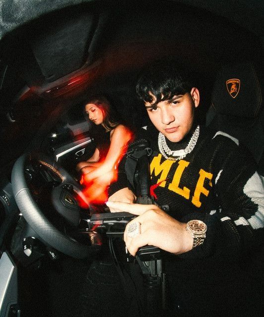 Victor Mendivil in Ciudad de M\u00e9xico