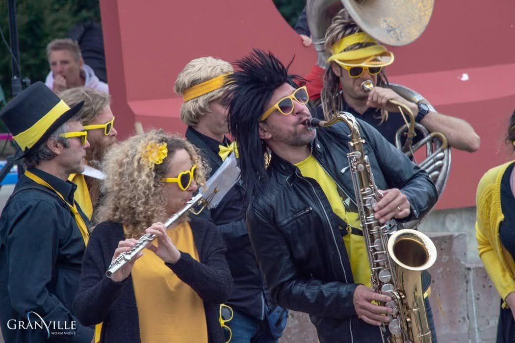 La fanfare au samedi en fanfares - Carnaval de Granville