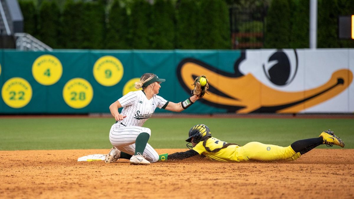 Parking Michigan State Spartans at Oregon Ducks Womens Basketball