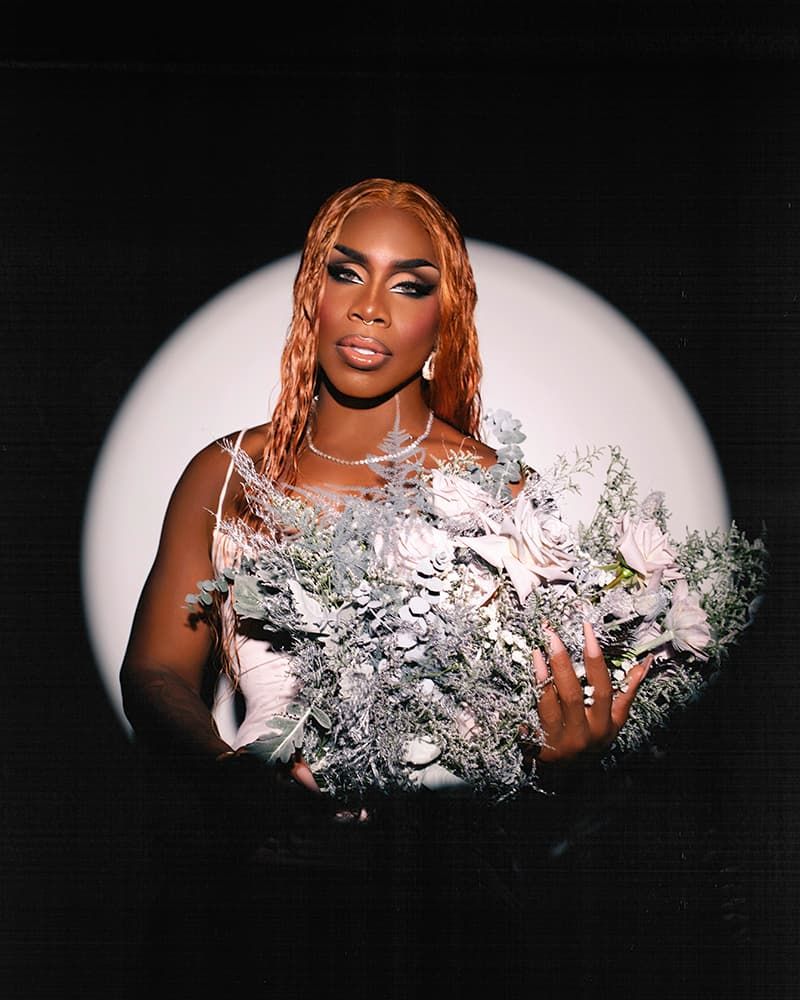 Monet X Change