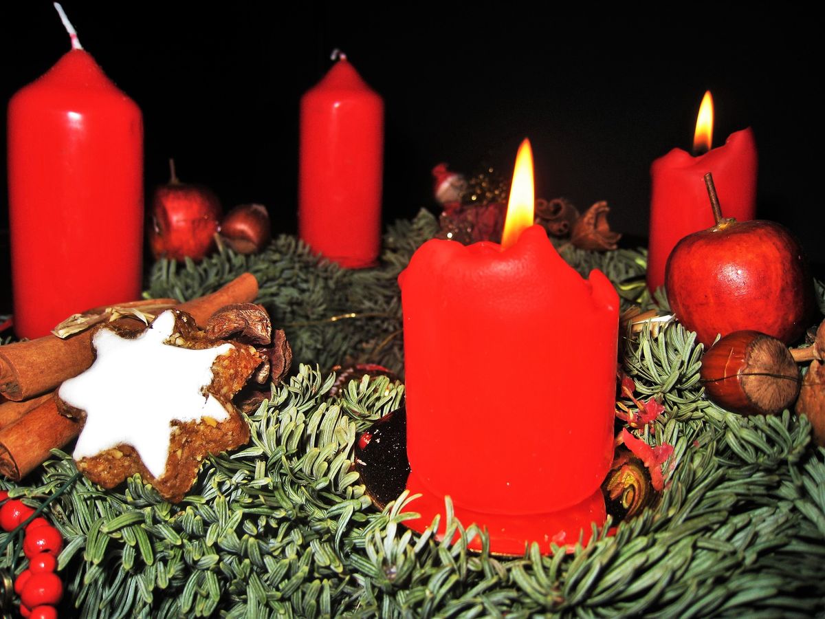 Adventskranzbinden