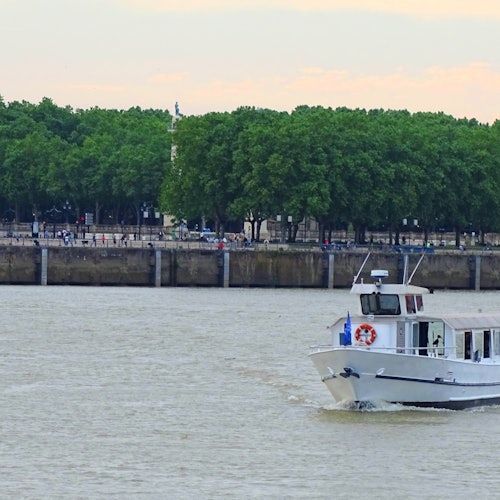 Bordeaux au fil de l'eau