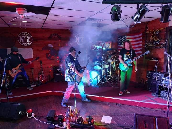 ROCKET RIDE   ROCKIN  IN   NEW YEARS EVE  ! !     AT THE JAVELINA   !!