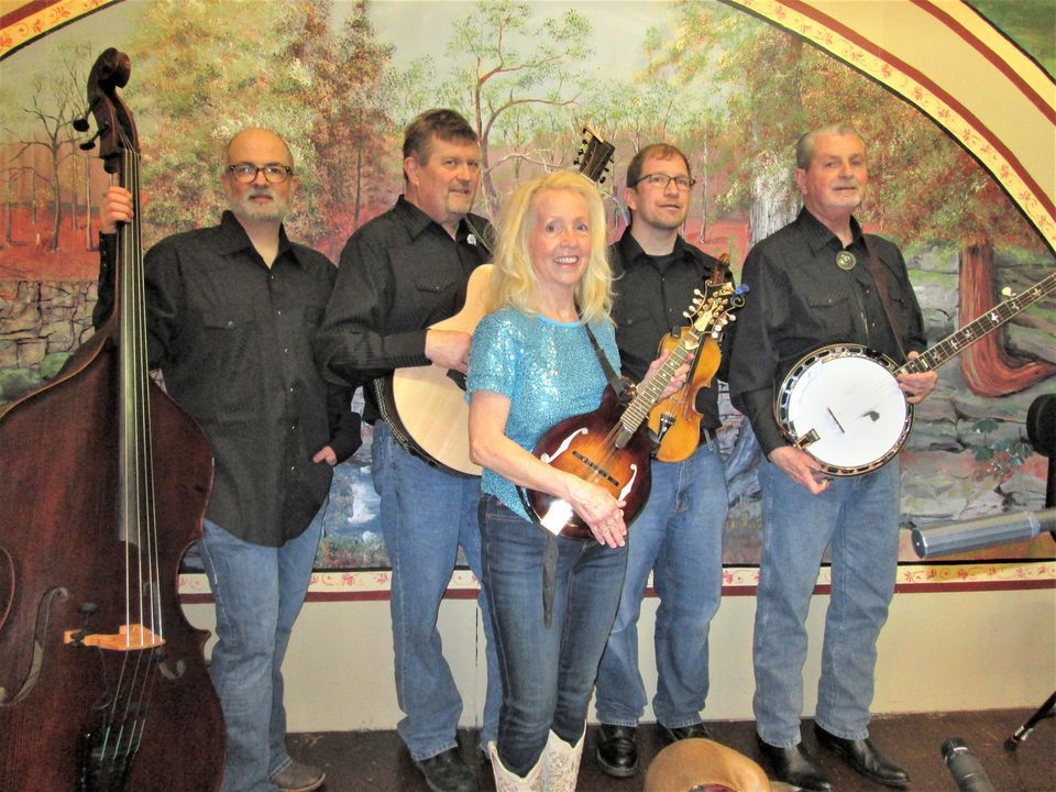 Beverly Sulfsted and the Willow Creek Band at the Warren County Fair ...