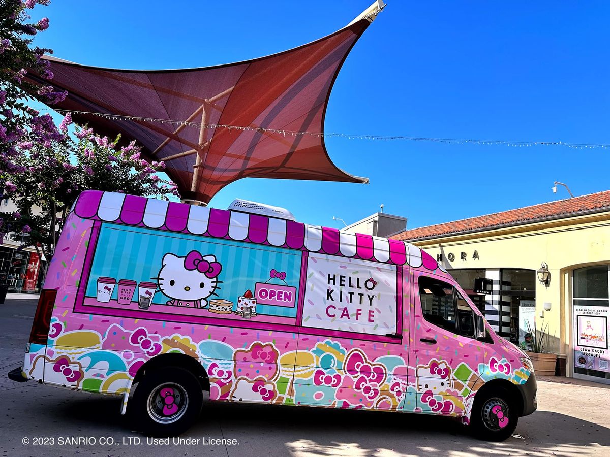 Hello Kitty Cafe Truck West - Fresno Appearance