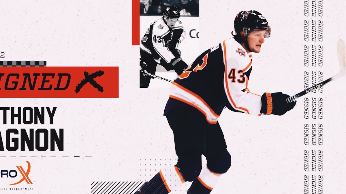 Parking Quebec Remparts at Gatineau Olympiques