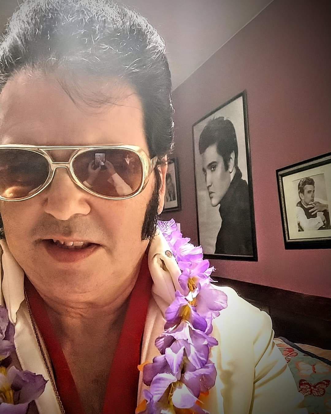 Jeremy "Elvis" Ewbank free Tribute show 