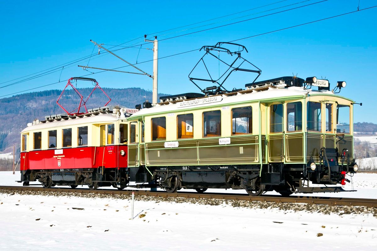 Friedenslichtzug der Salzburger Lokalbahn