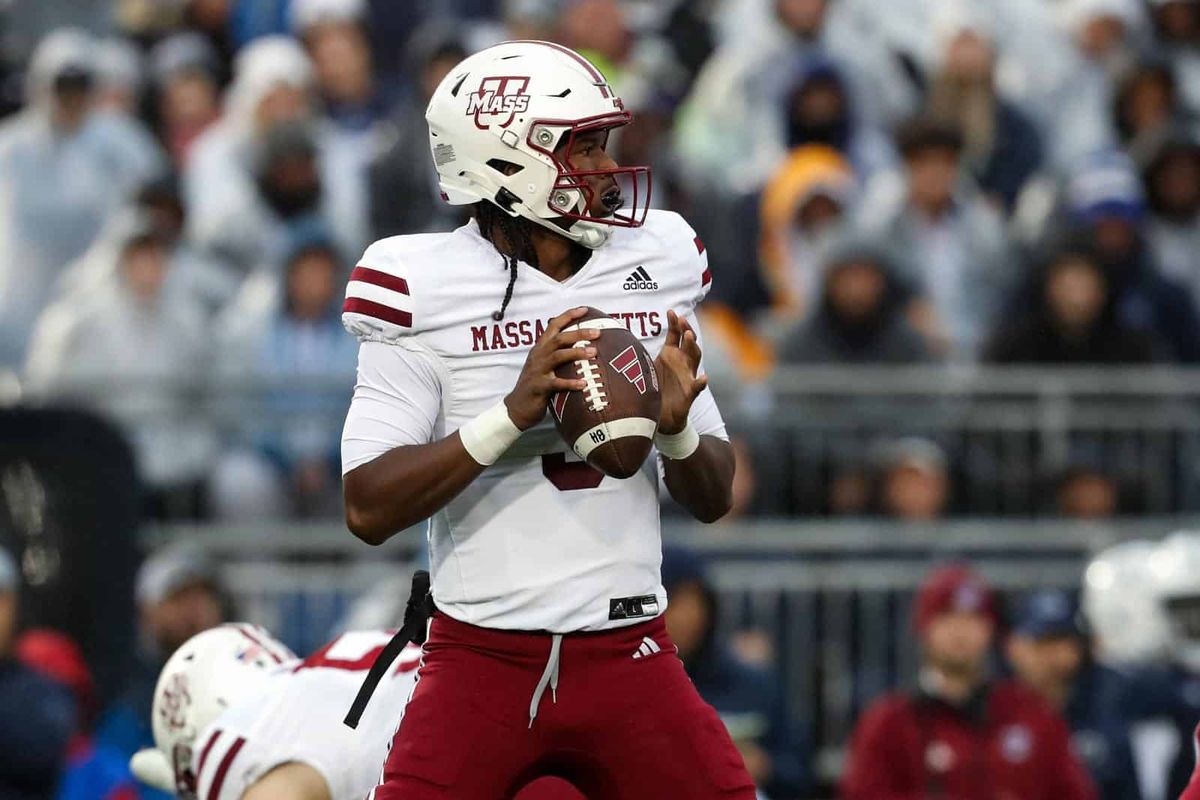 UMass Minutemen vs. Central Connecticut State Blue Devils